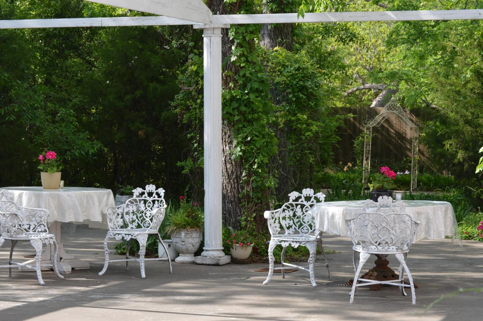 Carleton House Bed And Breakfast Bonham Екстер'єр фото