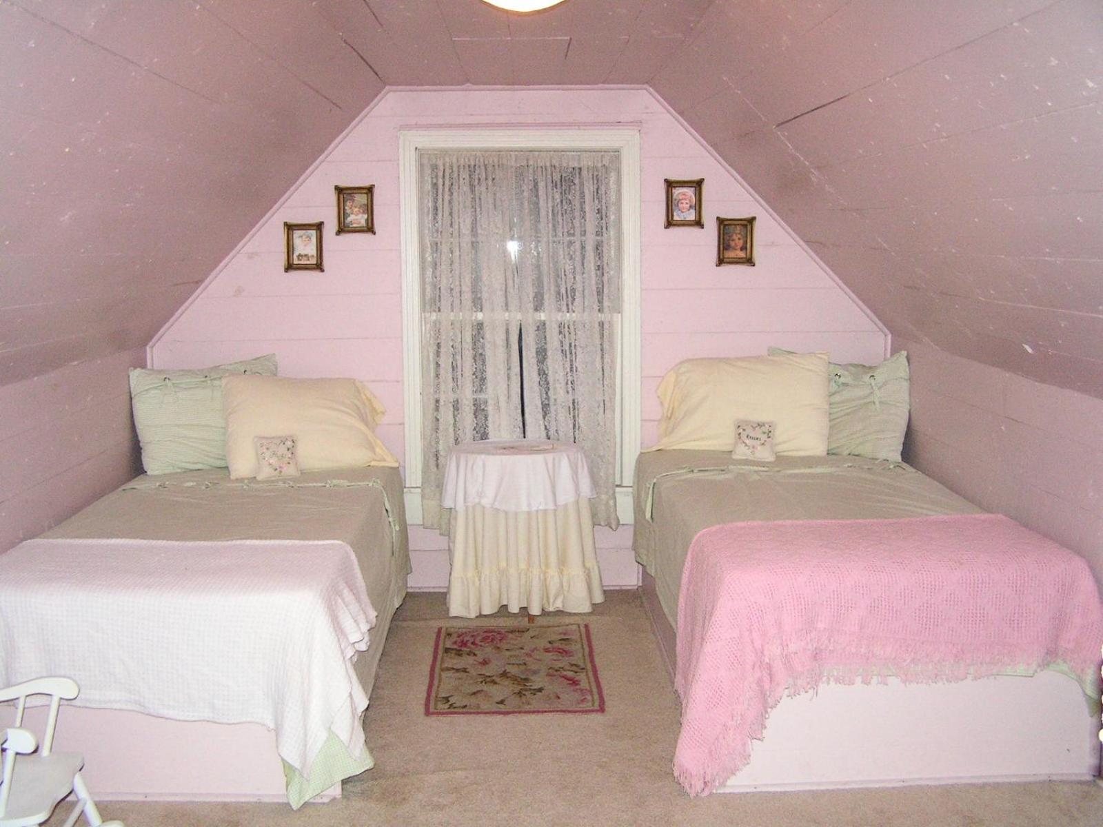 Carleton House Bed And Breakfast Bonham Екстер'єр фото
