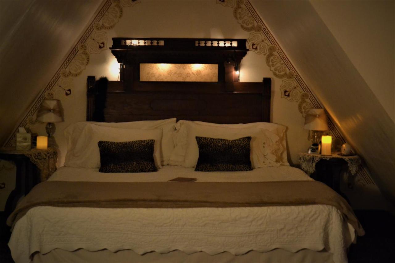 Carleton House Bed And Breakfast Bonham Екстер'єр фото
